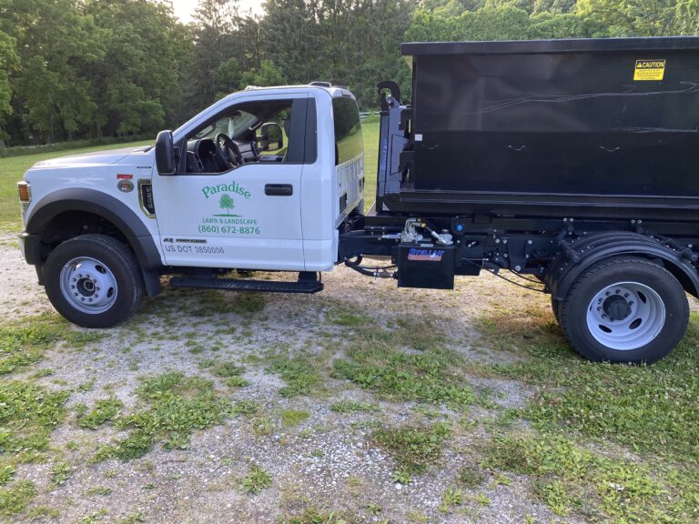 Paradise Junk Removal truck providing junk hauling services in Litchfield County, CT